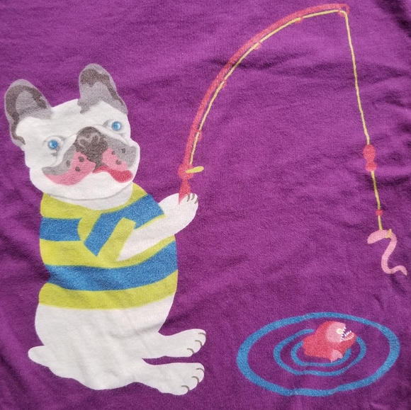 Chubby french bulldog fishing - Picture 7 of 8